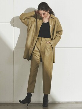 「リエディ」｜「アイテム（ステンカラーコート）」を使った、reedit_officialさん（レディース・162cm）の夏コーディネート