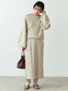 「アイテム（レギンス/スパッツ、ホワイト系）」を使った、reedit_officialさん（レディース・162cm）の冬コーディネート