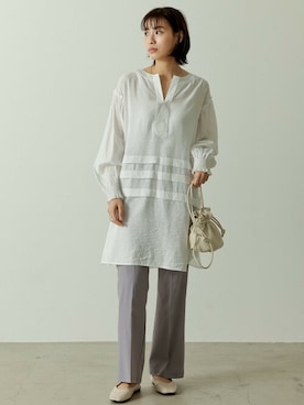「リエディ」｜「アイテム（チュニック）」を使った、reedit_officialさん（レディース・162cm）の春コーディネート