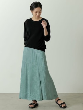 「ナロースカート」｜「アイテム（サンダル）」を使った、reedit_officialさん（レディース・162cm）の春コーディネート