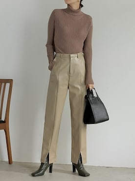 「アイテム（トップス、ブラウン系）」を使った、reedit_officialさん（レディース・162cm）の秋コーディネート