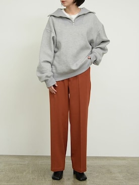 「リエディ」｜「アイテム（スウェット）」を使った、reedit_officialさん（レディース・162cm）の冬コーディネート