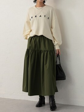 「リエディ」｜「アイテム（スウェット）」を使った、reedit_officialさん（レディース・162cm）の冬コーディネート