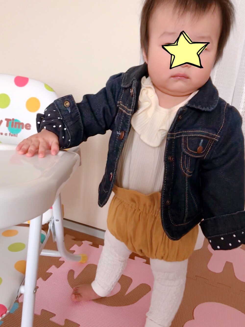 「babygap、ハンドメイド、生後10ヶ月、おんなのこ、秋コーデ」｜「babyGAPのアイテム（デニムジャケット、ブルー系）」を使った、nonoさん（キッズ・70cm）の秋コーディネートの1枚目の写真