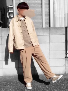 「ベージュパンツ」｜「アイテム（その他アウター）」を使った、KENJIさん（メンズ・178cm）の冬コーディネート