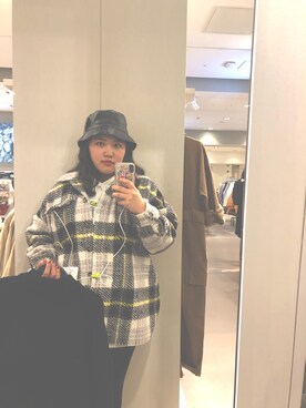 「ショッピング」｜「アイテム（帽子）」を使った、かなこはんさん（レディース・163cm）の冬コーディネート