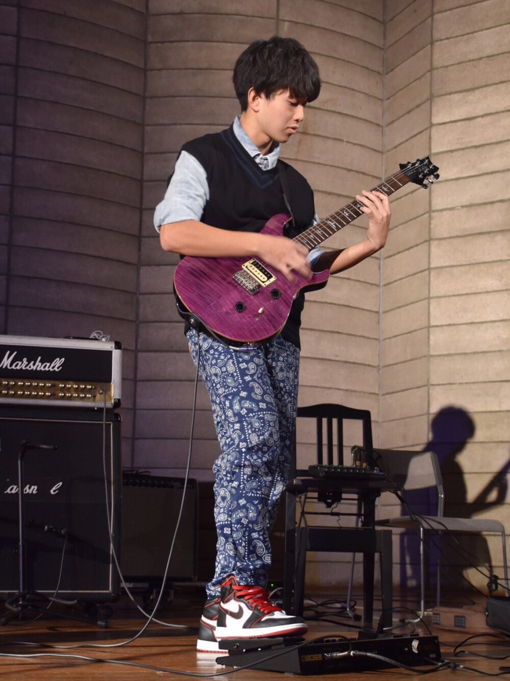 「COOKMAN、GU、プチプラ、シェフパンツ、airjordan、NIKE、ベスト、バンド」｜「GUのアイテム（ベスト、ブラック系）」を使った、atyoyama1123さん（メンズ・170cm）の冬コーディネートの1枚目の写真