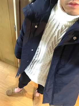 「Minnetonka（ミネトンカ）のアイテム」を使った、yochiさん（メンズ・175cm）の冬コーディネート