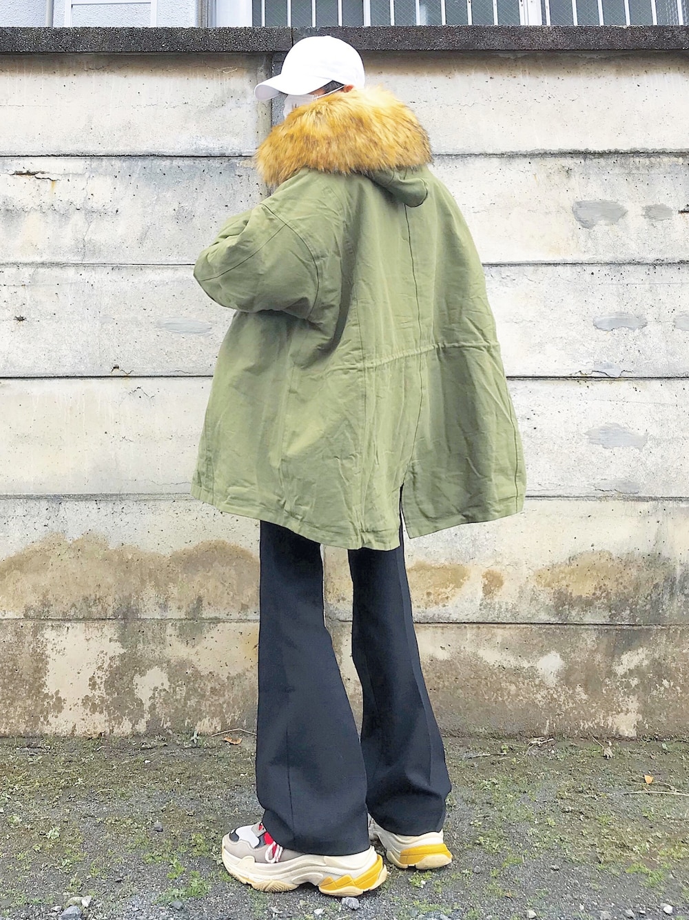 「BALENCIAGA、triples、モッズコート、フレアパンツ、ビッグシルエット、ミリタリー」｜「MASONPRINCEの【M.P Studios】【2019AW】ビッグシルエット フード ファー ボア M51 モッズコート（モッズコート、グリーン系）」を使った、1ts my lifeさん（メンズ・50cm）の春コーディネートの1枚目の写真