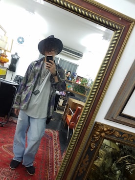 「総柄トップス」｜「アイテム（その他）」を使った、EROTICさん（メンズ・174cm）の夏コーディネート