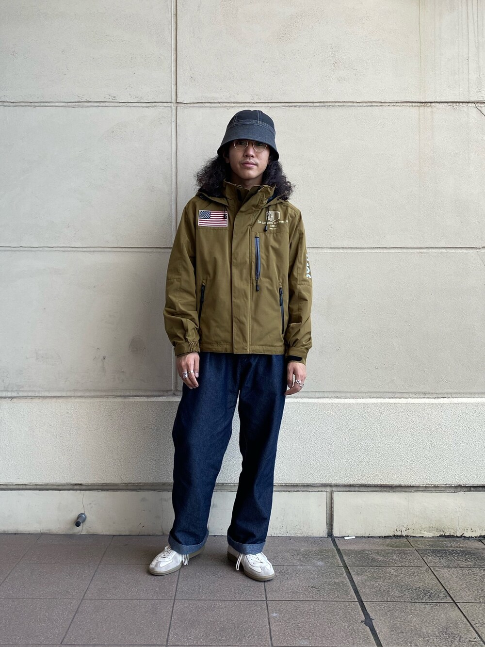 「SCHOTT、Schott TOKYO-BAY、ショット、ファッションの力を信じよう、セーラーハット、マウンテンパーカー、ナイロンジャケット、バーズアイ、ジャーマントレーナー、秋のコーデ」｜「schottのSchott/ショット/SYNTHETIC FIELD JACKET/シンセティック フィールド ジャケット（マウンテンパーカー、グリーン系）」を使った、RYOHEI  TOTOKIさん（メンズ・165cm）の秋コーディネートの1枚目の写真