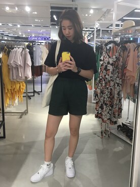 「AZUL（アズール）のアイテム（バッグ）」を使った、なりさん（レディース・165cm）の夏コーディネート