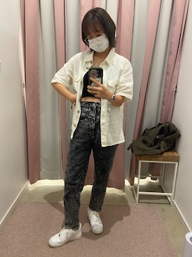 「沖縄」｜「アイテム（腕時計）」を使った、なりさん（レディース・164cm）の秋コーディネート