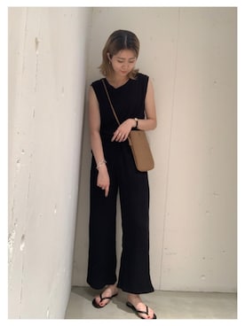 「Auntie Rosa Holiday（アンティローザホリデー）の【Holiday】リネンスラブノースリトップ（Tシャツ/カットソー）」を使った、sakioさん（レディース・170cm）の夏コーディネート