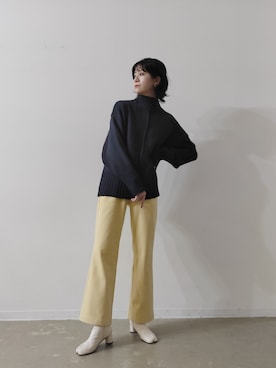 「VACANCY（ヴァカンシー）のアイテム（パンツ）」を使った、sakioさん（レディース・170cm）の秋コーディネート