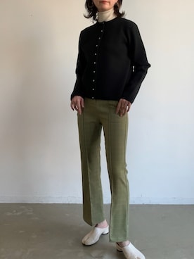 「VACANCY（ヴァカンシー）のプレッションニットカーディガン（Cardigans、ブラック系）」を使った、sakioさん（レディース・170cm）の冬コーディネート