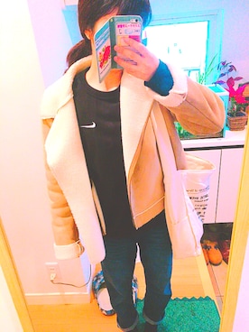 「アイテム（ムートンコート）」を使った、うーたん。（フォロバ。）さん（レディース・156cm・10代）の春コーディネート