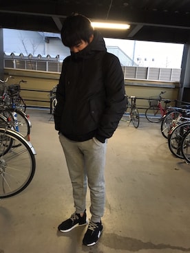 「UNIF（ユニフ）のアイテム（バッグ）」を使った、しょーごさん（メンズ・170cm）の冬コーディネート