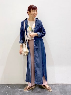 「デニムワンピース」｜「アイテム（スリッポン）」を使った、yukiさん（レディース・165cm）の春コーディネート