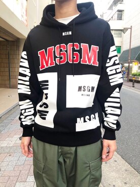 「MSGM（エムエスジーエム）のアイテム（パーカー）」を使った、HIDEさん（メンズ・170cm）の秋コーディネート