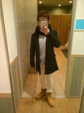 「jiggys shop（ジギーズショップ）のアイテム（チェスターコート）」を使った、cozyさん（メンズ・167cm）の冬コーディネート