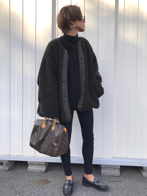 12anna23 is wearing CLANE "REVERSIBLE MILITARY BOA JACKET"