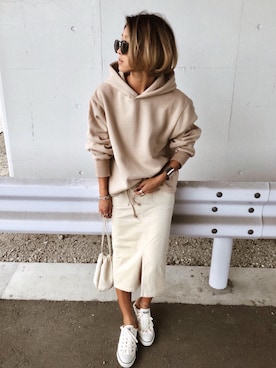 「titivate（ティティベイト）のアイテム（パーカー）」を使った、12anna23さん（レディース・159cm）の秋コーディネート