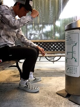 「アイテム（スリッポン、その他）」を使った、taket0さん（メンズ・178cm）の春コーディネート