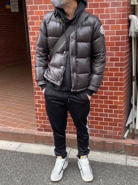 「REPIDO（リピード）のアイテム（パンツ）」を使った、beginさん（メンズ・175cm）の冬コーディネート