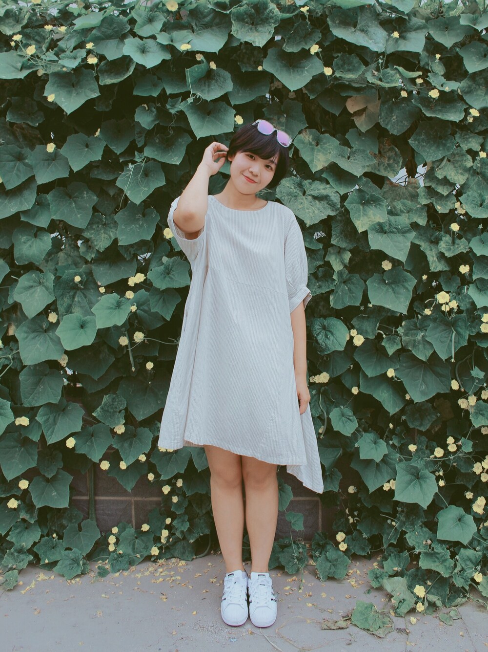 「miidii谜底のアイテム（ワンピース、ホワイト系）」を使った、桃子心里没有虫さん（レディース・172cm）の秋コーディネートの1枚目の写真
