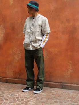 「アイテム（その他トップス）」を使った、川村 拓さん（メンズ・176cm）の春コーディネート