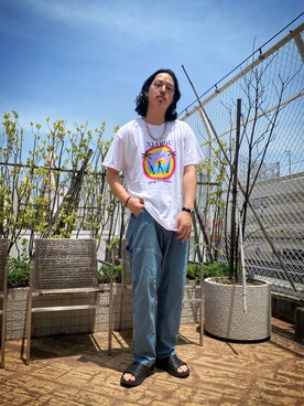 「XLARGE（エクストララージ）のアイテム（Tシャツ/カットソー、ホワイト系）」を使った、井原翔さん（メンズ・187cm）の夏コーディネート
