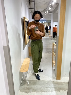 「XLARGE（エクストララージ）のアイテム（カーゴパンツ、グリーン系）」を使った、井原翔さん（メンズ・187cm）の冬コーディネート