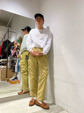 「XLARGE（エクストララージ）のアイテム（Tシャツ/カットソー、ホワイト系）」を使った、井原翔さん（メンズ・187cm）の冬コーディネート