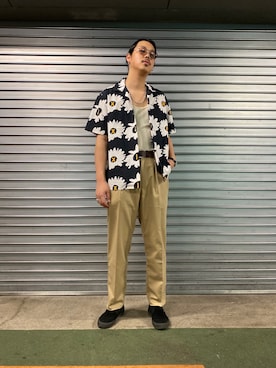 「XLARGE（エクストララージ）のアイテム（シャツ/ブラウス、ブラック系）」を使った、井原翔さん（メンズ・187cm）の春コーディネート