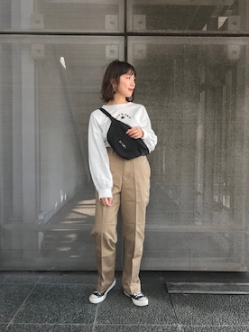 「CONVERSE（コンバース）の【CONVERSE】コンバース WOMENS ALLSTAR OX ウィメンズ オールスター ローカット（スニーカー）」を使った、杉本  奈々子さん（レディース・155cm）の冬コーディネート