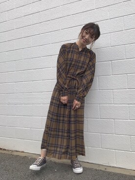 「アイテム（ドレス、ブラウン系）」を使った、杉本  奈々子さん（レディース・155cm）の秋コーディネート