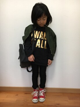 「H&M DIVIDED（エイチアンドエム　ディヴァイデッド）のアイテム（ニット/セーター、ブラック系）」を使った、⭐️YU⭐️さん（キッズ・131cm）の冬コーディネート
