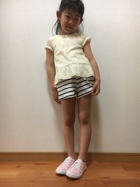 「anyfamのアイテム（Tシャツ/カットソー、ホワイト系）」を使った、⭐️YU⭐️さん（キッズ・131cm）の春コーディネート