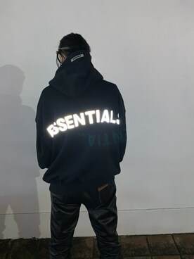 「FOG ESSENTIALS（エフオージーエッセンシャルズ）のアイテム（パーカー）」を使った、UNFOLLOW TOKYOさん（メンズ・170cm）の秋コーディネート