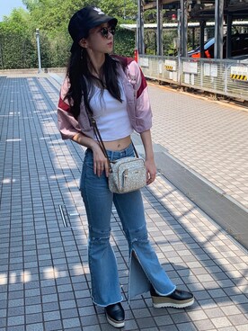 「Calvin Klein（カルバン・クライン）のアイテム（ショルダーバッグ、ベージュ系）」を使った、ちょぬさん（レディース・162cm）の夏コーディネート