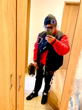 「Champion（チャンピオン）のアイテム（その他アウター）」を使った、キャプテンDDTさん（メンズ・172cm）の春コーディネート