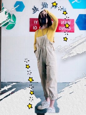 「广州小店のアイテム（サロペット/オーバーオール、ベージュ系）」を使った、Miaa酱さん（レディース・147cm）の冬コーディネート