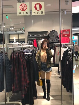 「琳酱のアイテム（デニムパンツ、ブルー系）」を使った、Miaa酱さん（レディース・147cm）の春コーディネート
