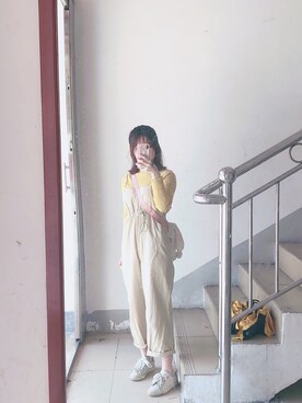 「实体小店のアイテム（サロペット/オーバーオール、ベージュ系）」を使った、Miaa酱さん（レディース・147cm）の春コーディネート