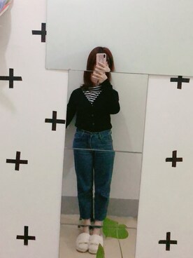 「🍑のアイテム（ニット/セーター、ブラック系）」を使った、Miaa酱さん（レディース・147cm）の春コーディネート