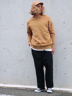 「edit clothingのアイテム（スウェット、ゴールド系）」を使った、editclothingさん（メンズ・175cm）の冬コーディネート