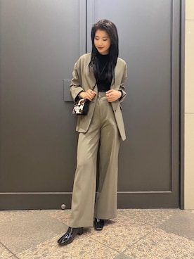「オリーブ」｜「アイテム（その他アウター）」を使った、miyamotoさん（レディース・164cm）の秋コーディネート