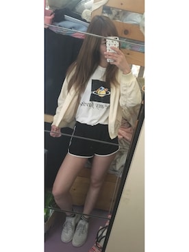 「MONKI（モンキ）のアイテム（スタジャン）」を使った、Claudia❄️さん（レディース・165cm）の春コーディネート
