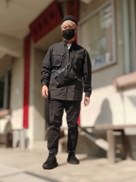 「NEW ERA（ニューエラ）のアイテム（その他アウター）」を使った、Kim Ngさん（メンズ・170cm）の冬コーディネート